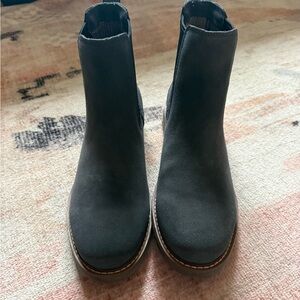 Women’s Wexford Ariat Chelsea boot